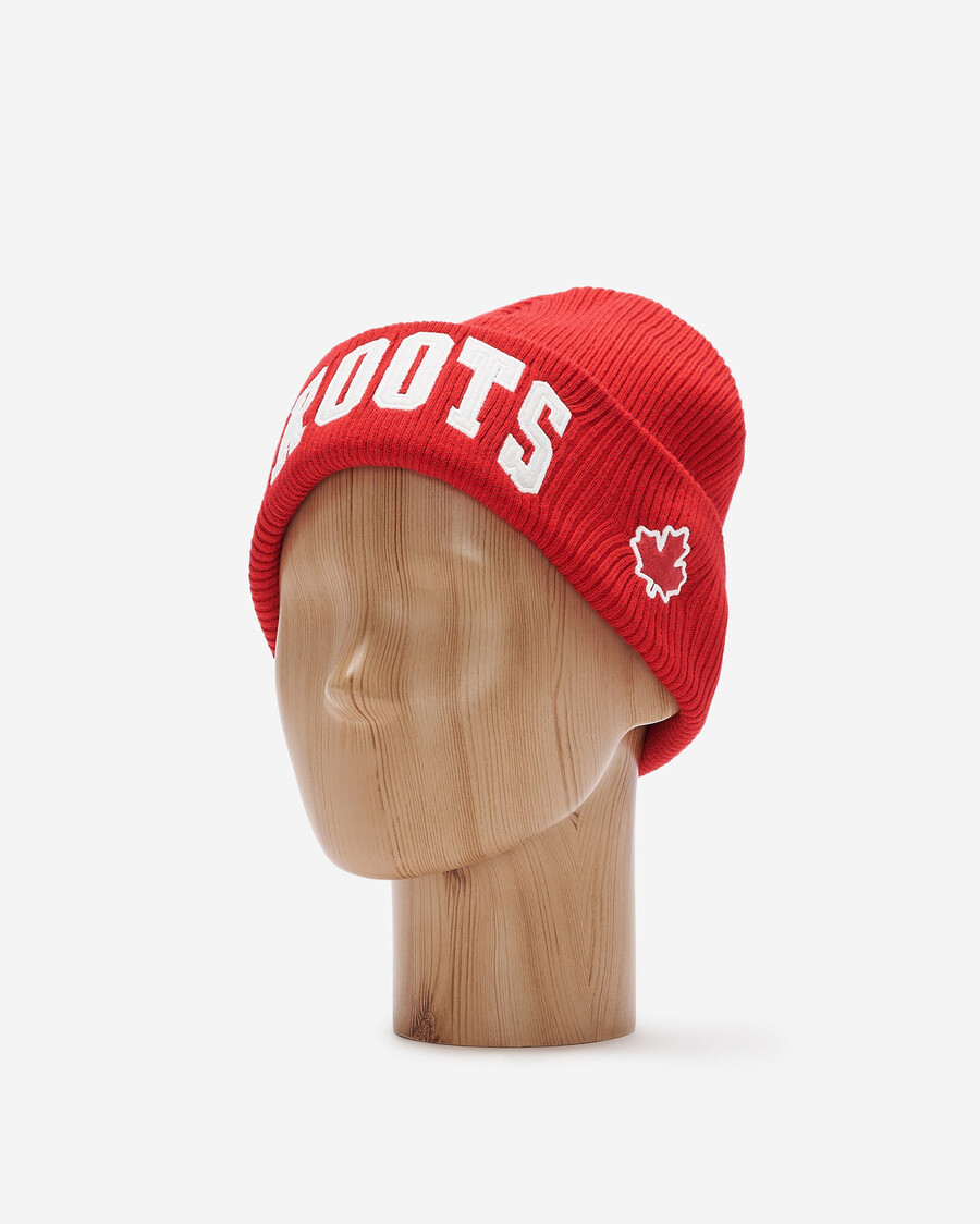 gorro con apliques kids roots