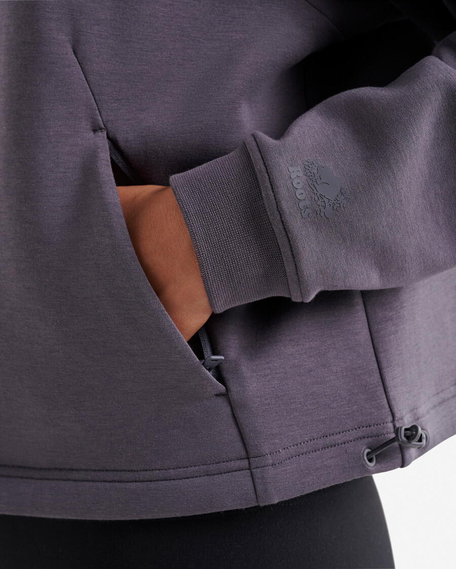 roam half zip