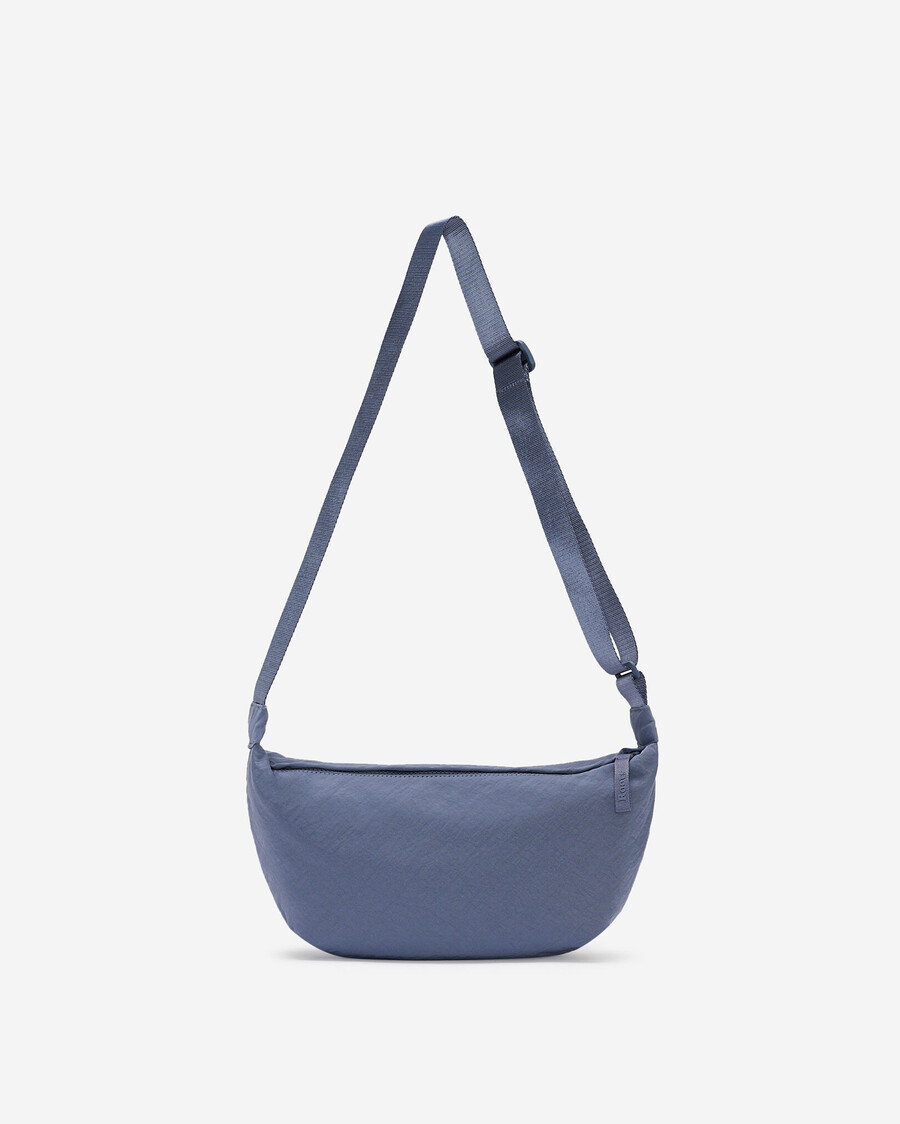 bolso mediano de media luna de nailon