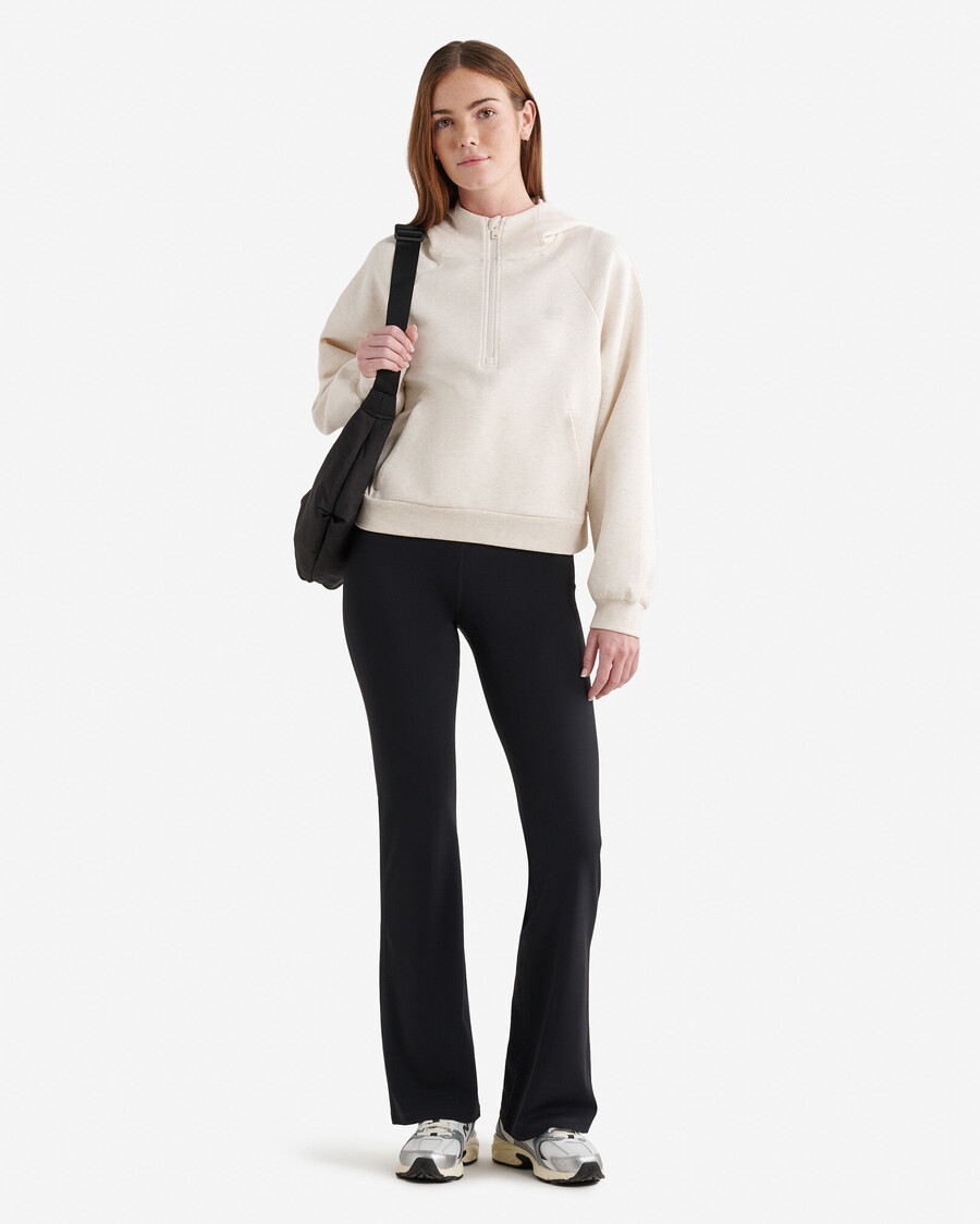 leggings acampanados con efecto lifting