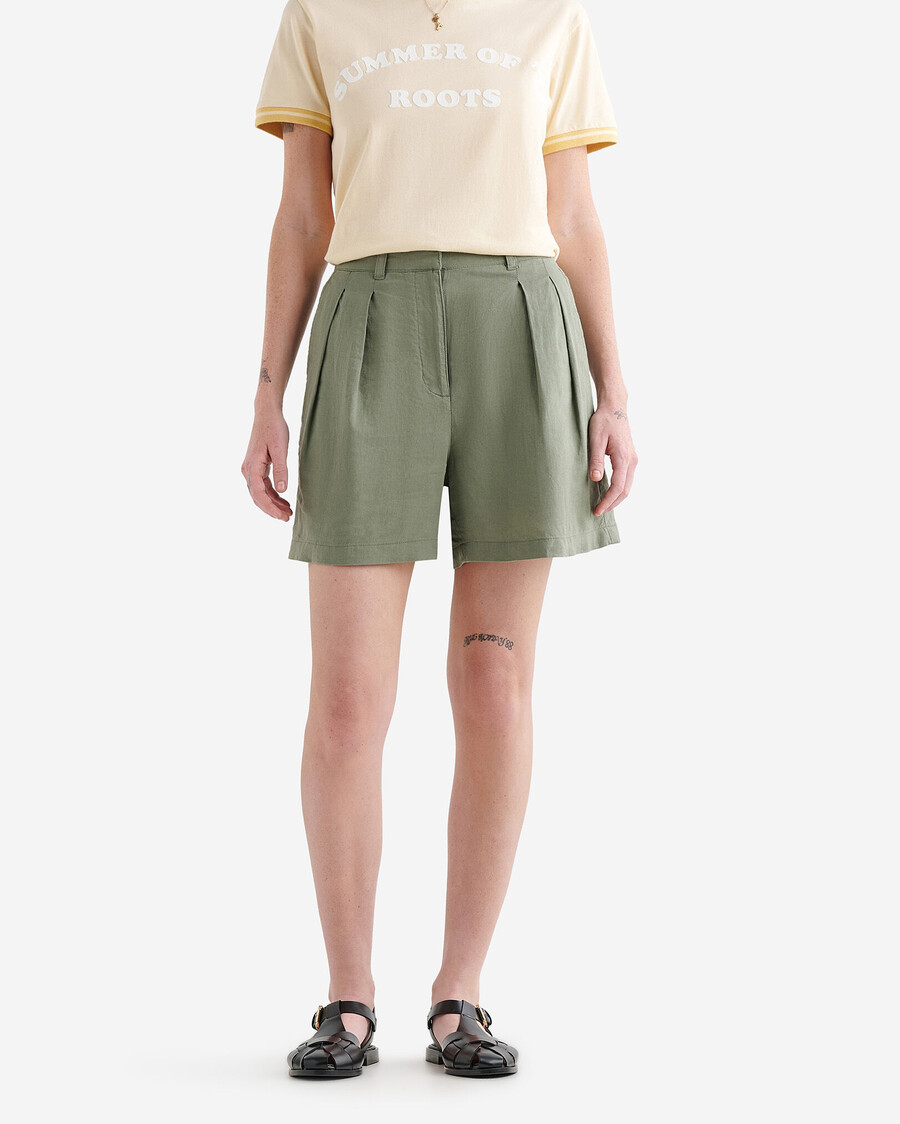 pantalón corto plisado de lino para caminar de 35 pulgadas