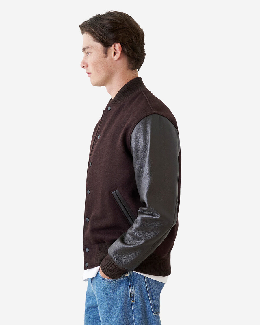 chaqueta universitaria clásica para hombre