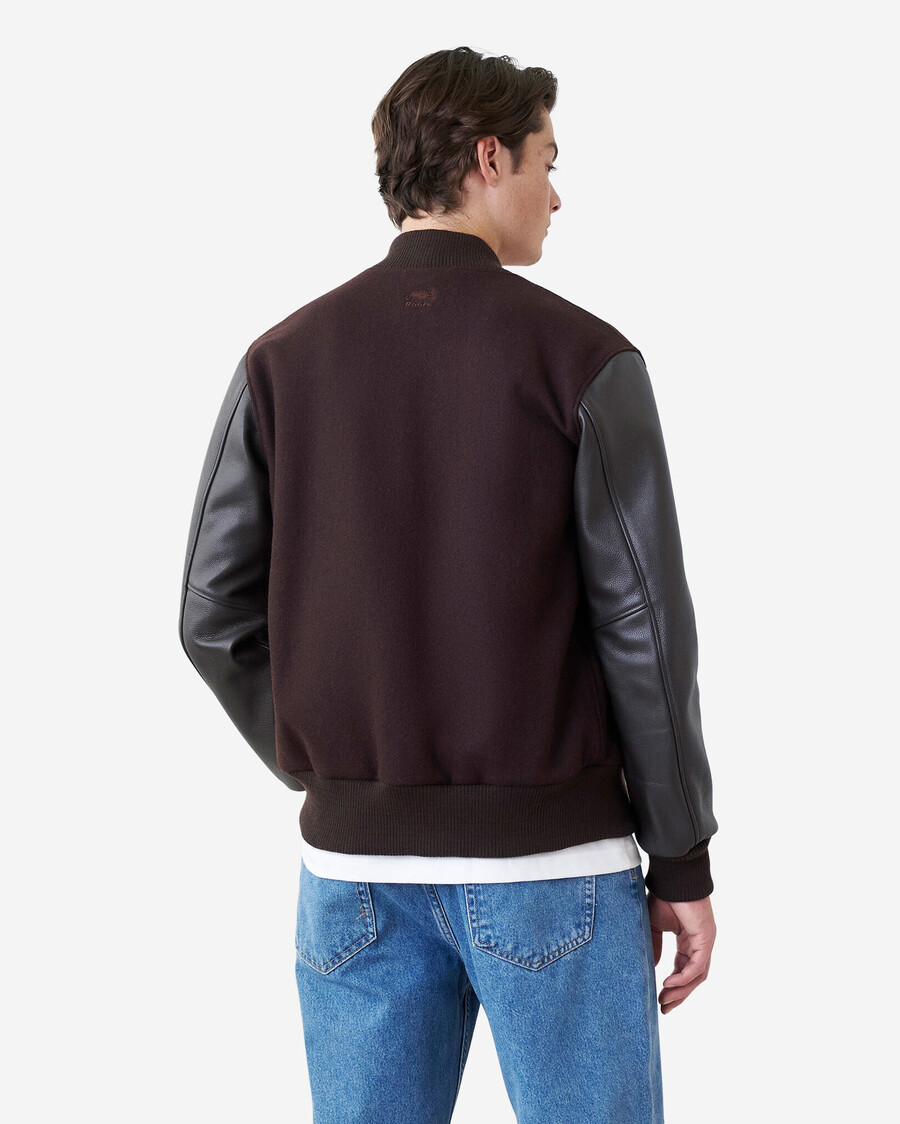 chaqueta universitaria clásica para hombre