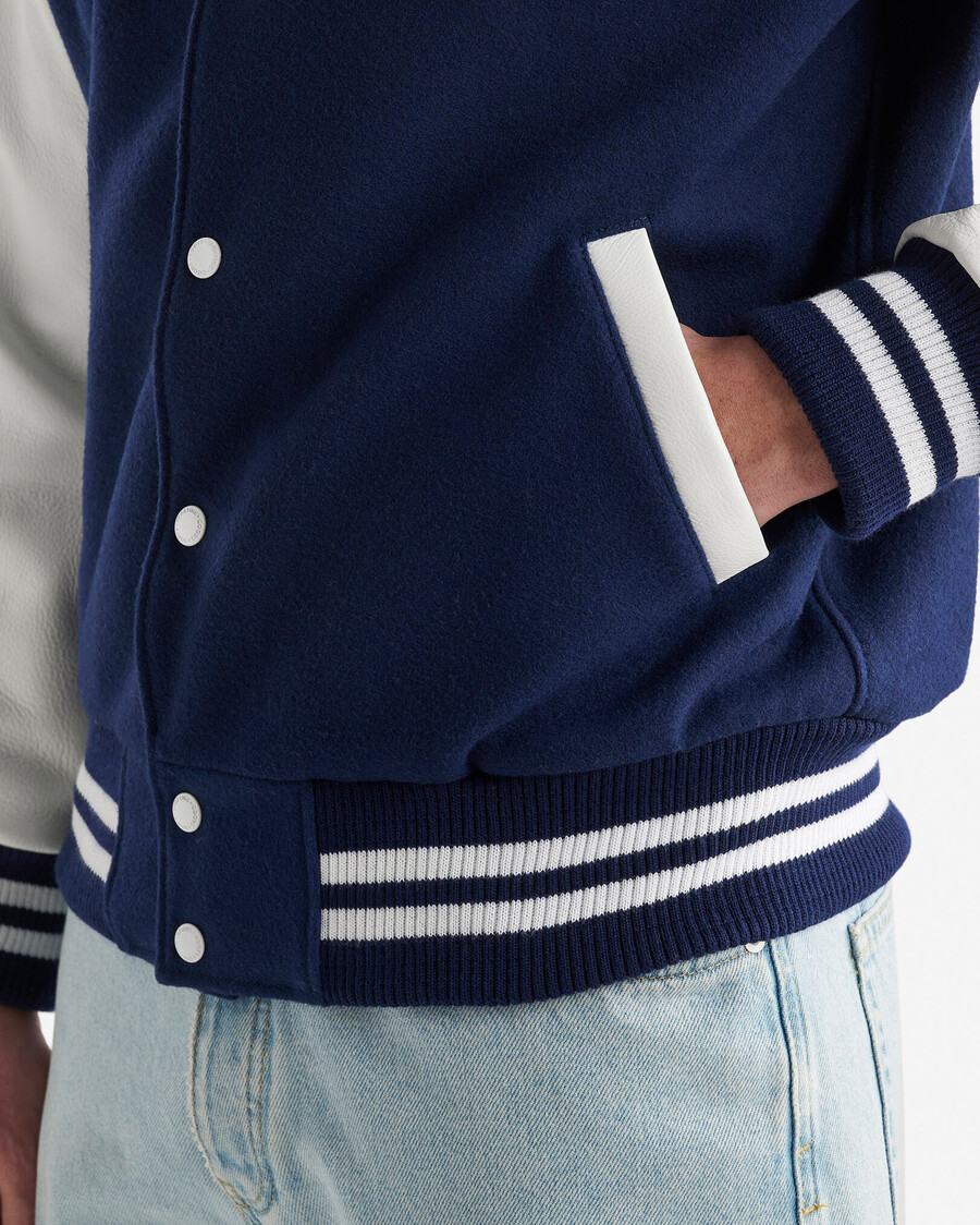 chaqueta universitaria vintage para hombre