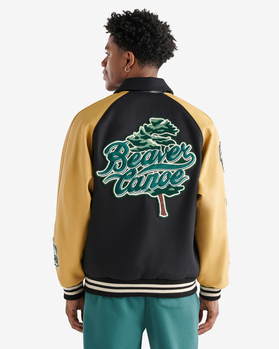 chaqueta universitaria beaver canoe