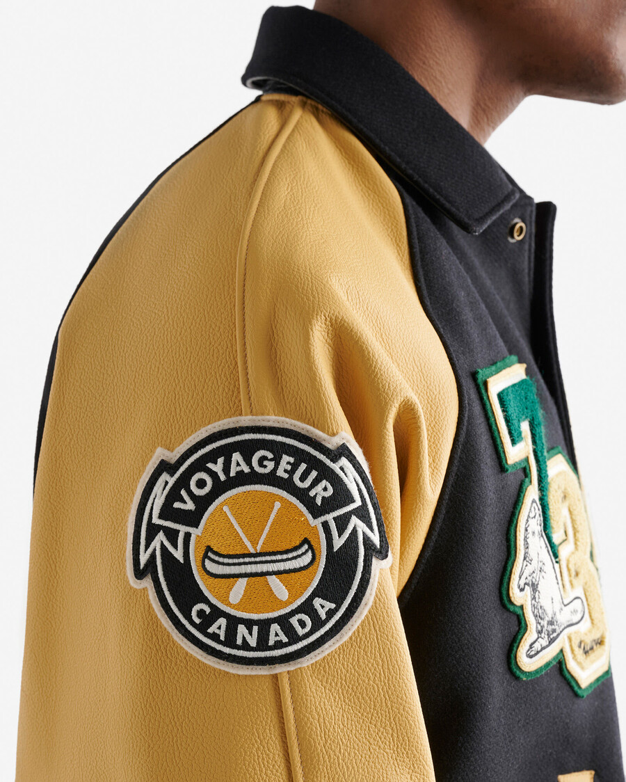 chaqueta universitaria beaver canoe