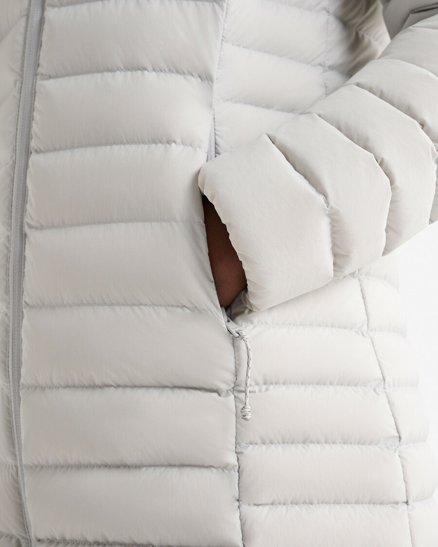 chaqueta larga plegable roots down