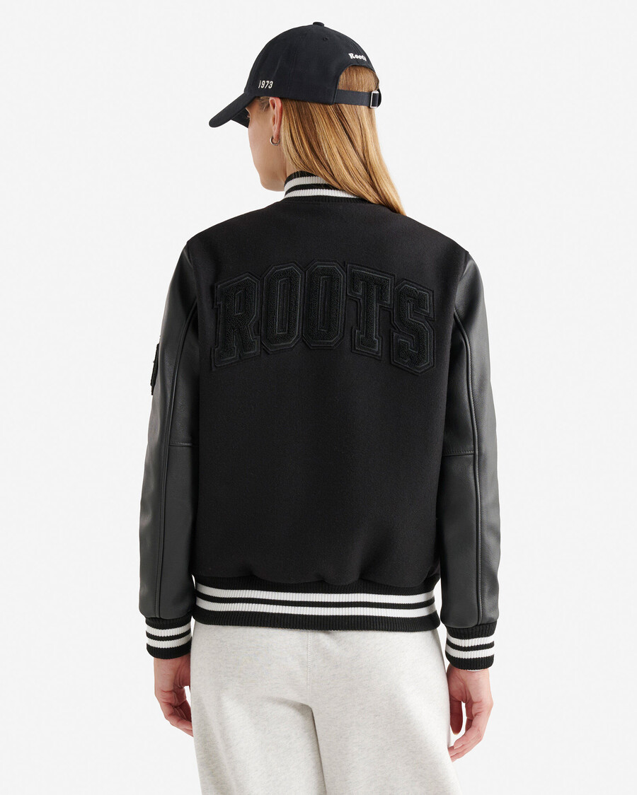 chaqueta universitaria vintage para mujer