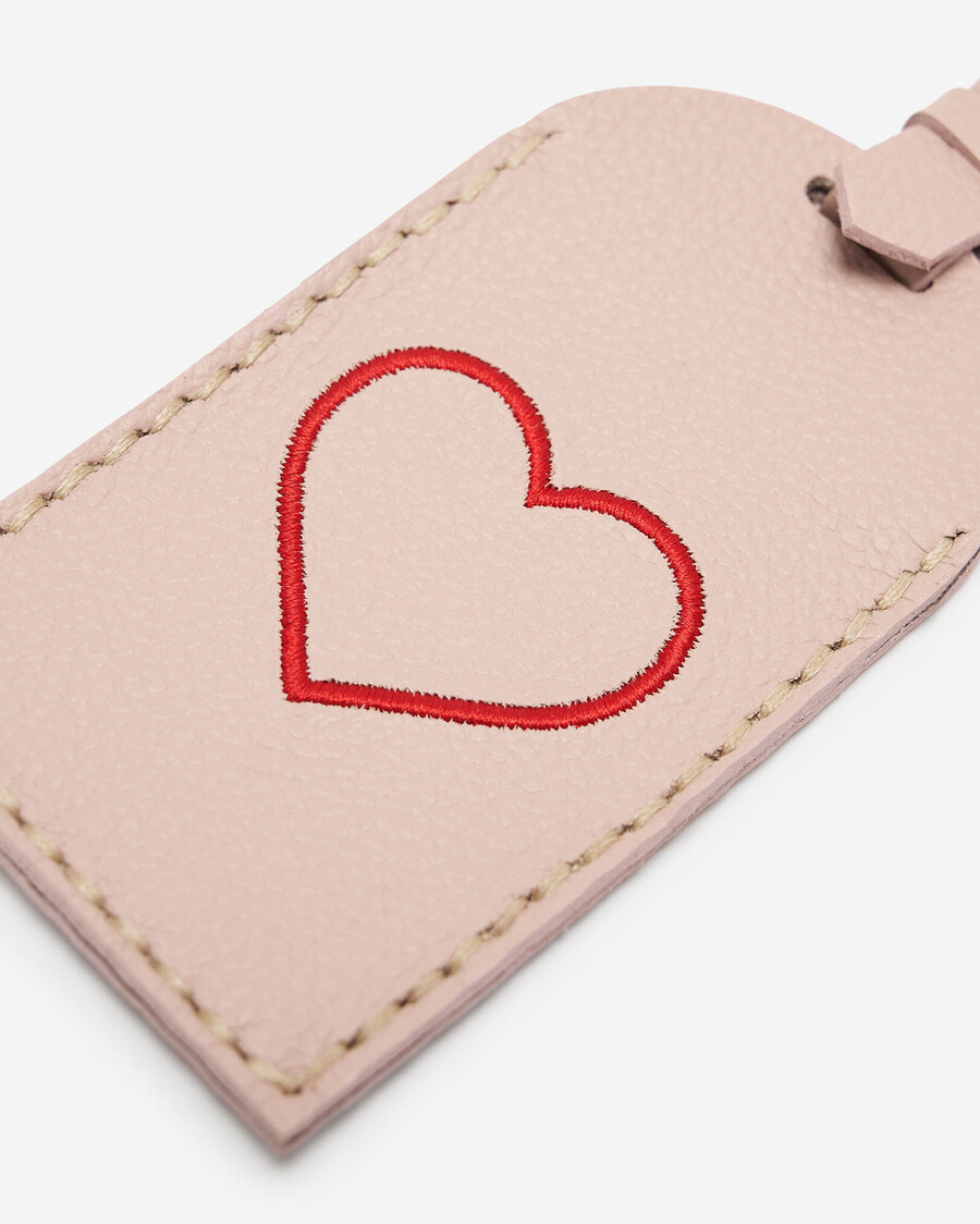 etiqueta de equipaje con forma de corazón cervino