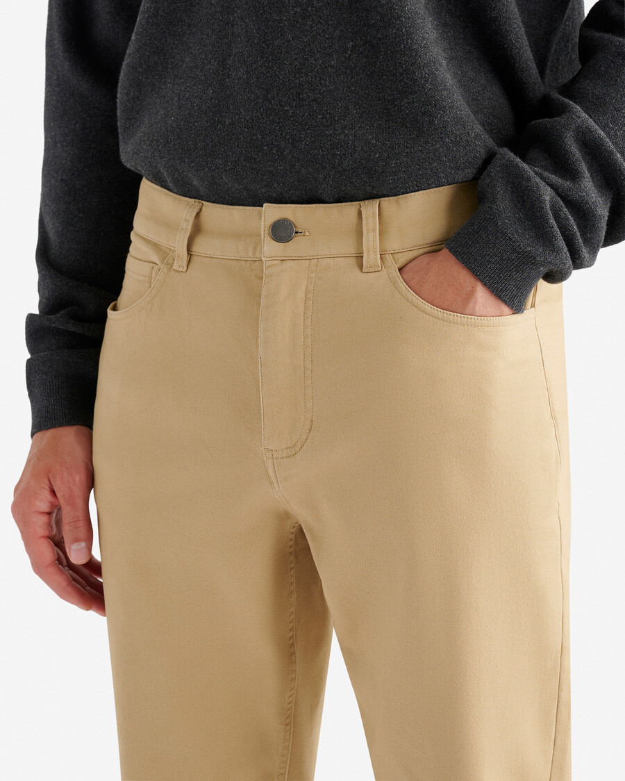 pantalón park stretch de 5 bolsillos con entrepierna de 32 pulgadas