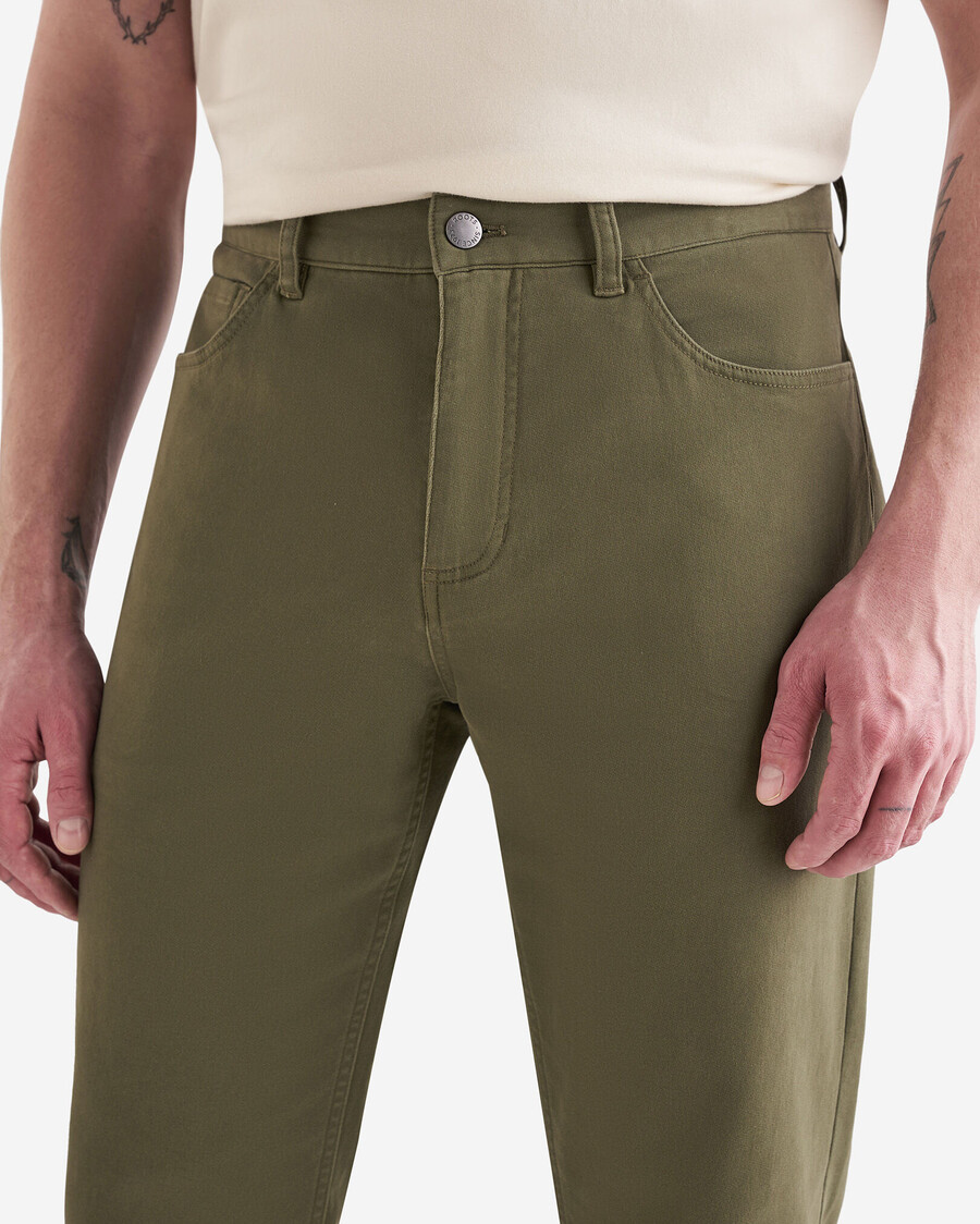 pantalón park stretch de 5 bolsillos con entrepierna de 32 pulgadas