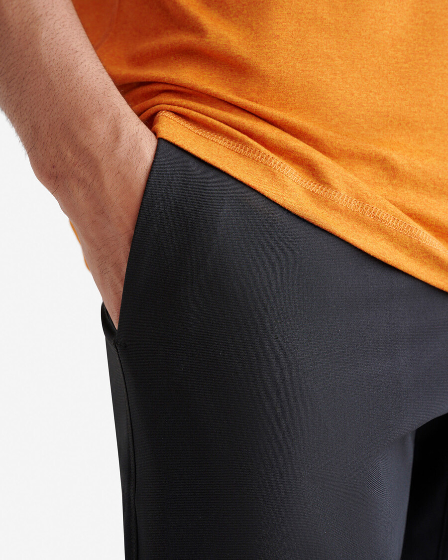 pantalón park tech de 30 pulgadas de entrepierna