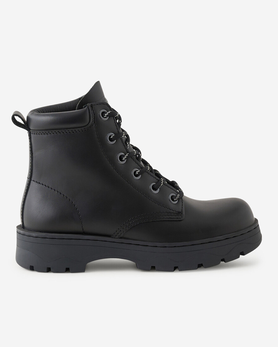 bota tuff