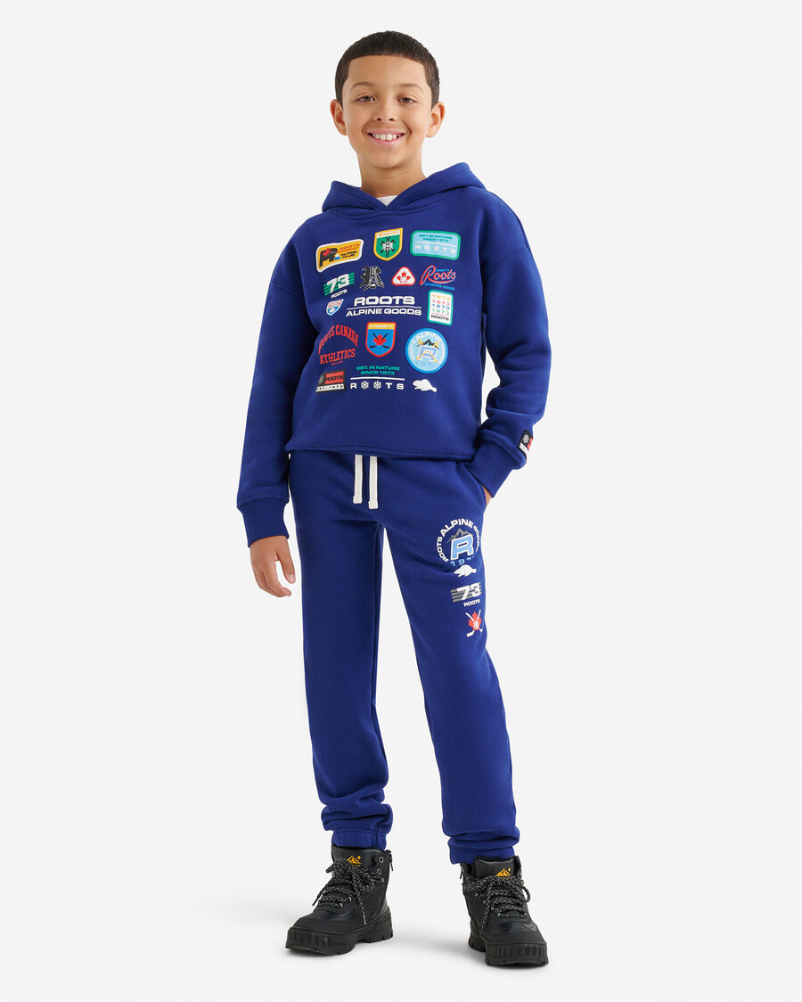 sudadera con capucha y parches de alpine goods para niños