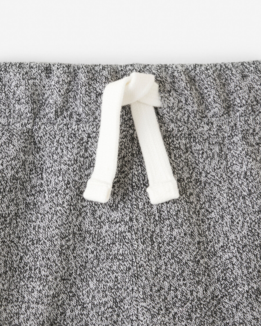 pantalón deportivo orgánico con puños ajustados para niña