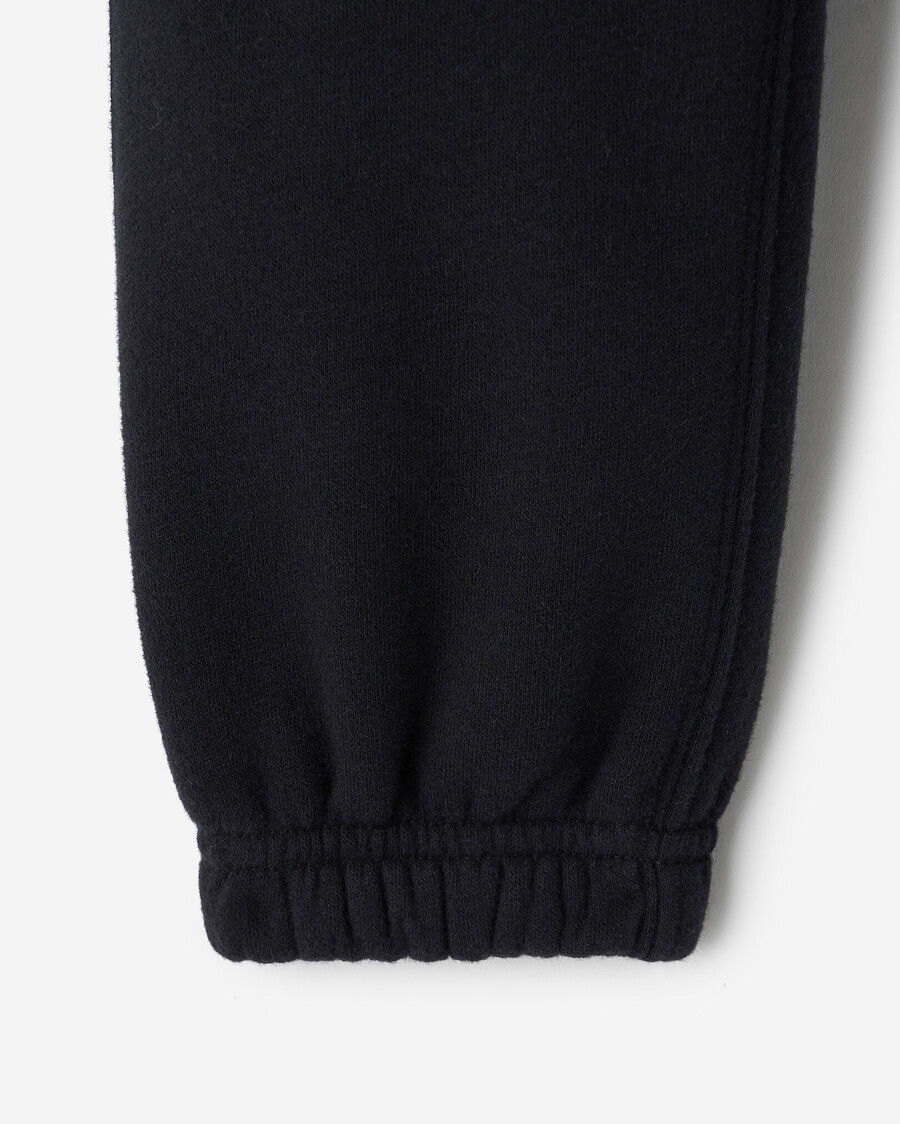pantalón deportivo para niño pequeño