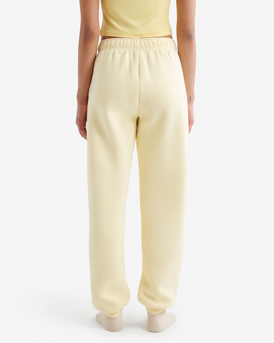 pantalón deportivo cloud