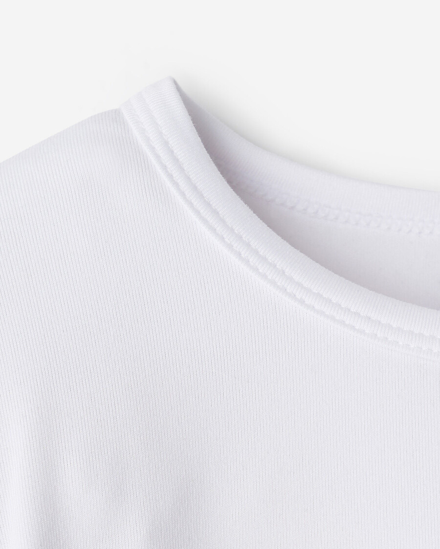 camiseta deportiva ajustada para niñas pequeñas