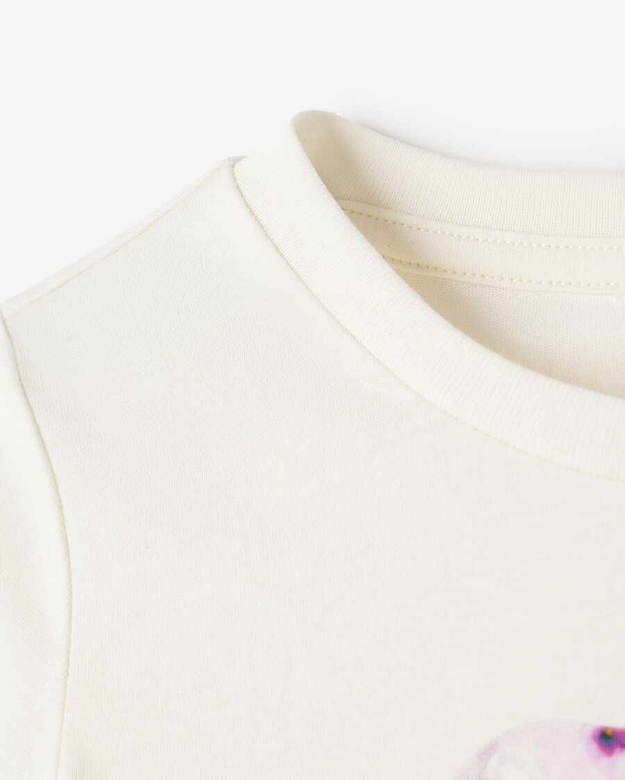 camiseta ajustada con estampado de pétalos para niños pequeños