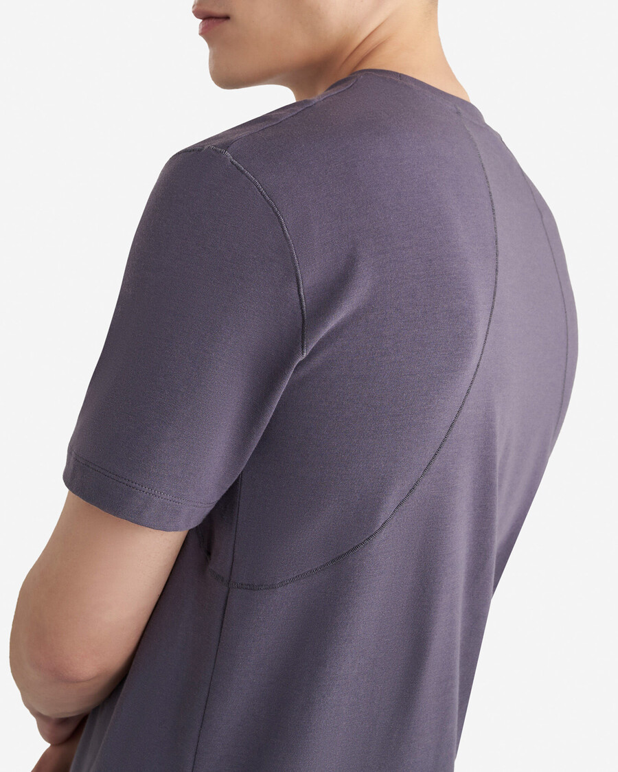 camiseta de manga corta roam