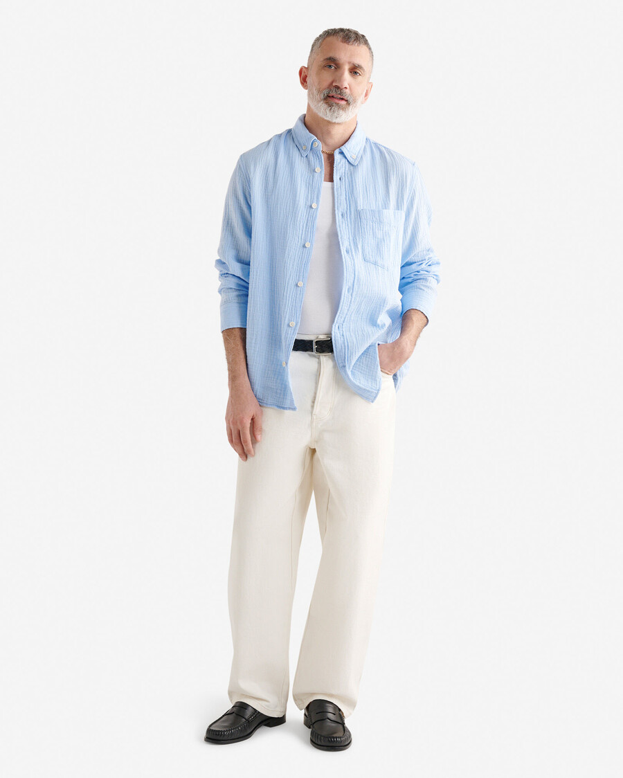 camisa relajada con botones de isla