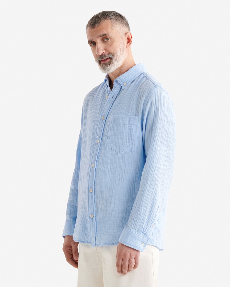 camisa relajada con botones de isla